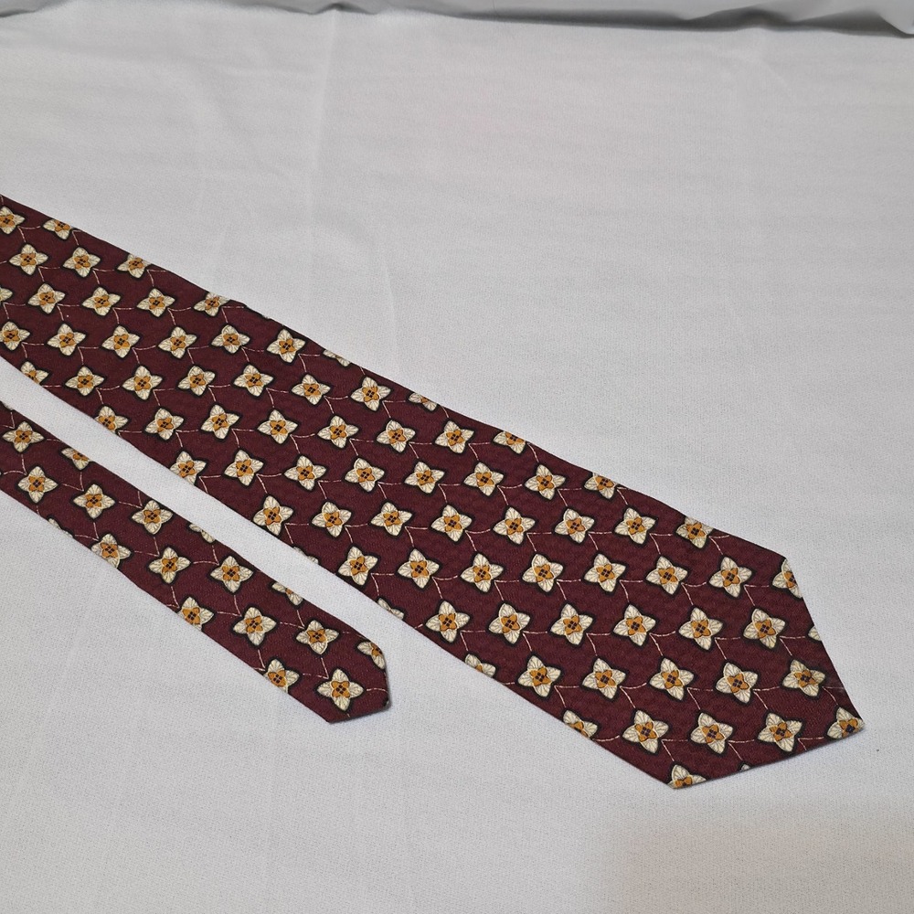 Guess USA‎ Men's Multicolored Dress Tie 100% Silk Size 57"x4"
